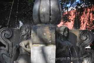 Parque Central fountain