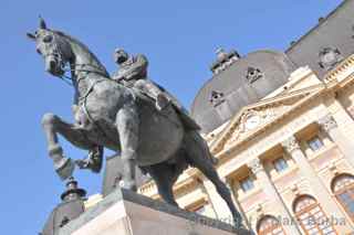 Bucharest Carol I statue