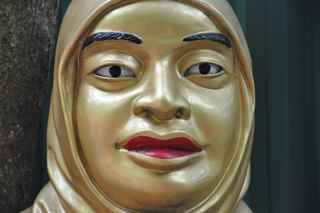 Ten Thousand Buddhas Monastery