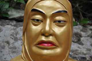 Ten Thousand Buddhas Monastery