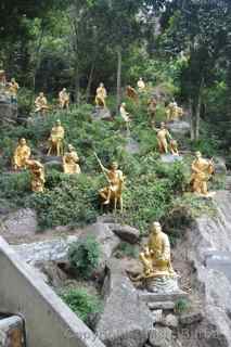 Ten Thousand Buddhas Monastery