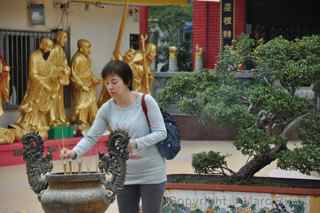 Ten Thousand Buddhas Monastery