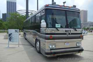 rock and roll hall of fame johnny cash bus