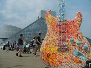 rock and roll hall of fame cleveland guitar mania