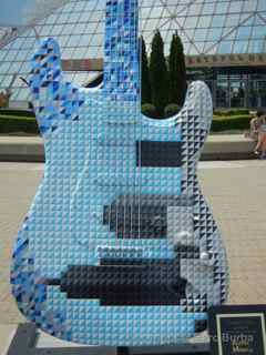 rock and roll hall of fame cleveland guitar mania