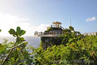 Two Lovers Point Park