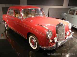 Kemp Auto Museum 1959 220SE Sedan