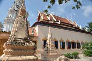 Lolei Roluos Group Buddhist monastery