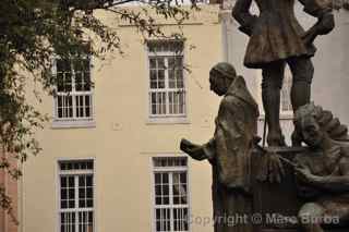 New Orleans Bienville Place statue