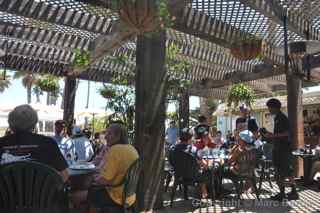 harbor reef patio bar