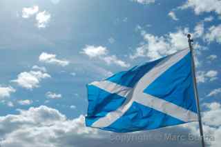 Wallace Monument Scottish flag